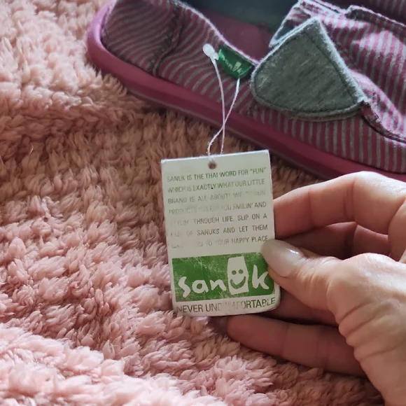 🔥 NWT Sanuk🔥Pink and Gray Slippers Cozy Slip-On Comfort - Picture 5 of 8